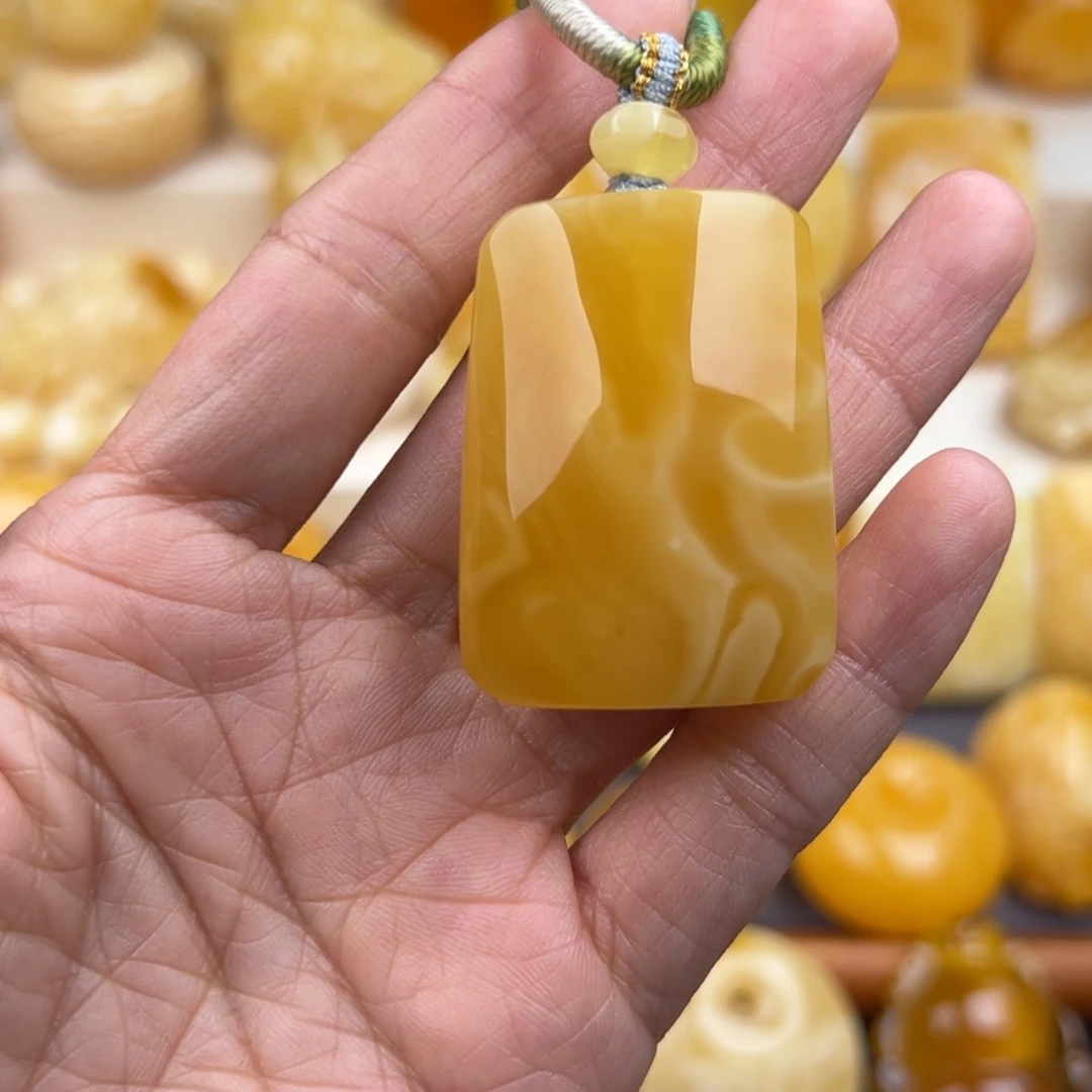 琥珀颈饰未镶嵌纯天然琥珀蜜蜡无优化