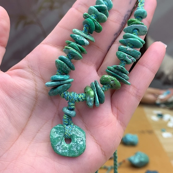 未镶嵌绿松石原矿