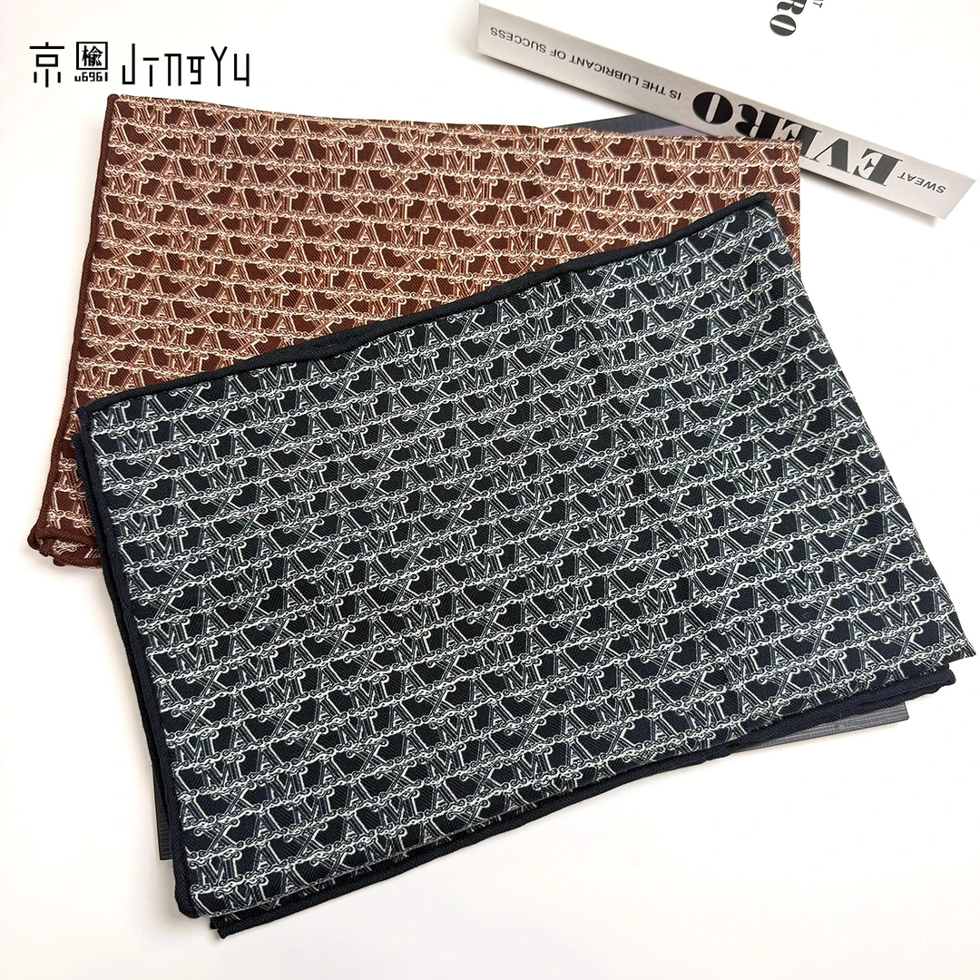 京榆 丨字母丨双面桑蚕丝绵羊毛柔软保暖秋冬女围巾中方巾65*65cm