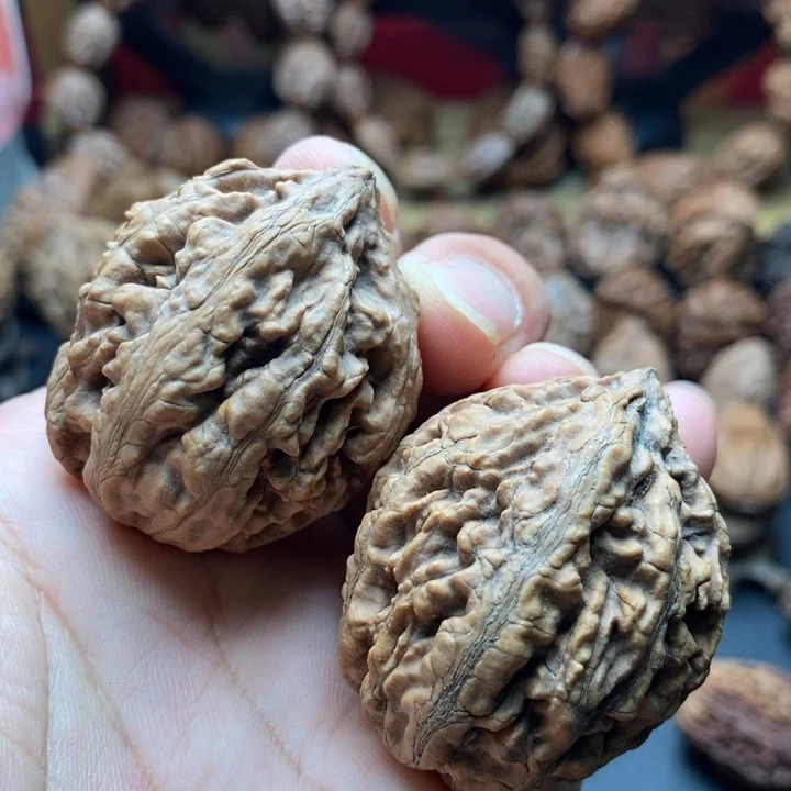 文玩核桃吊坠蚂蚁蛋50