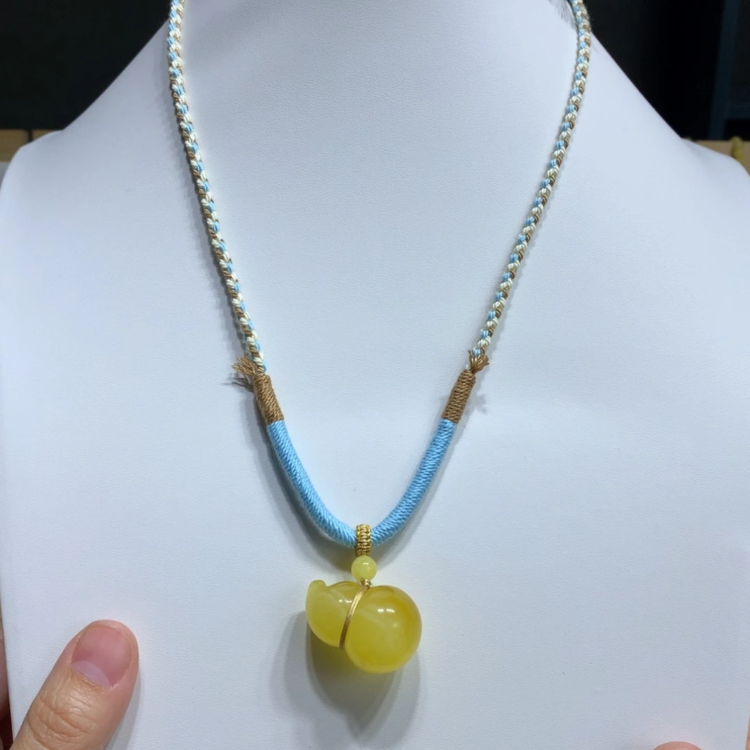 蜜蜡颈饰未镶嵌特价微瑕