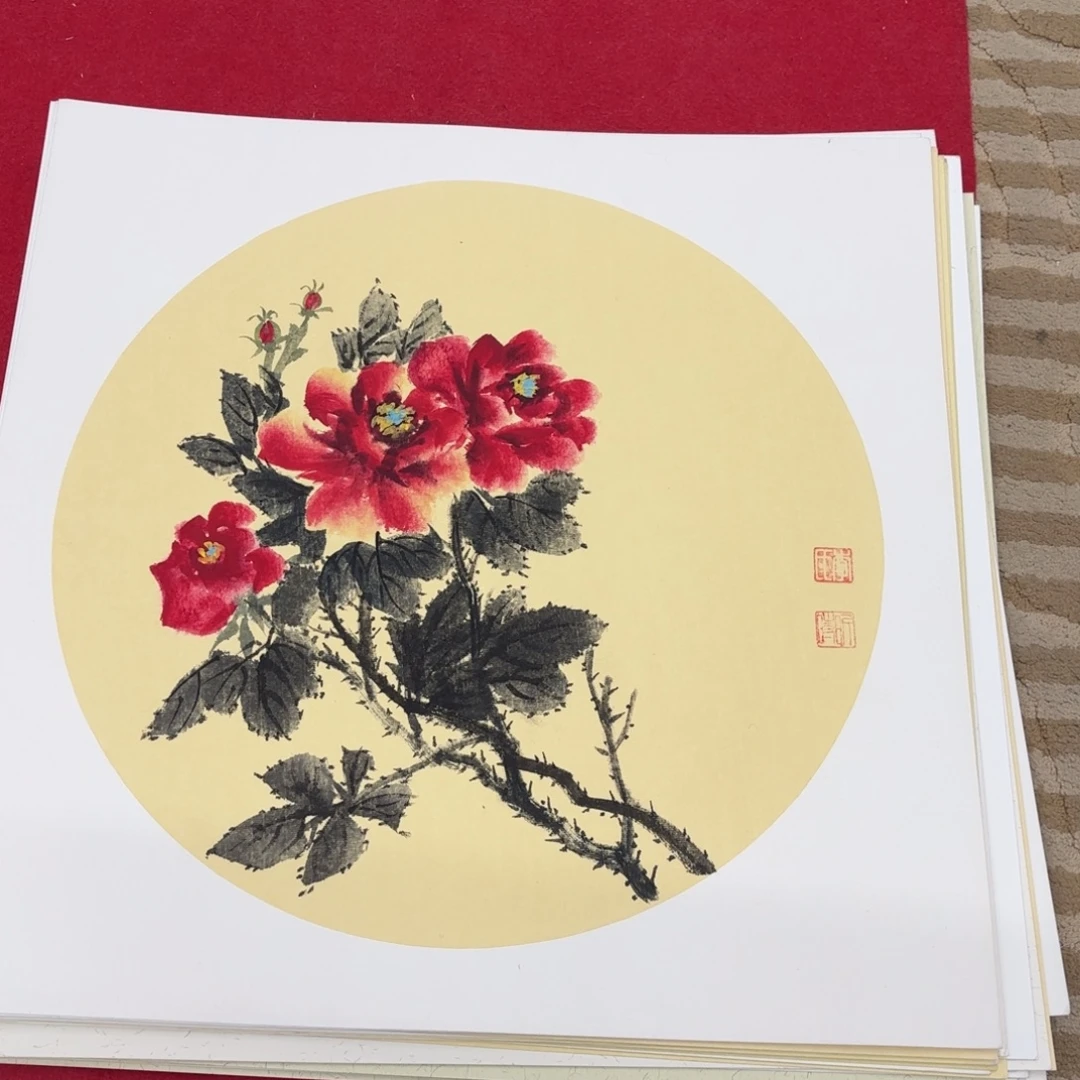 国画花鸟等多种鸟类的栖息