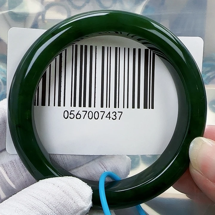 和田玉未镶嵌手镯包容59