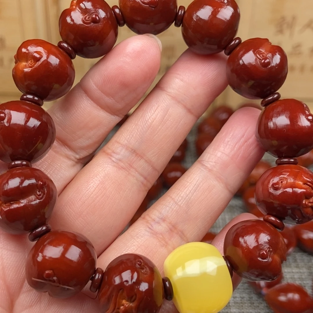 游***7橄榄核吊坠人生百态18