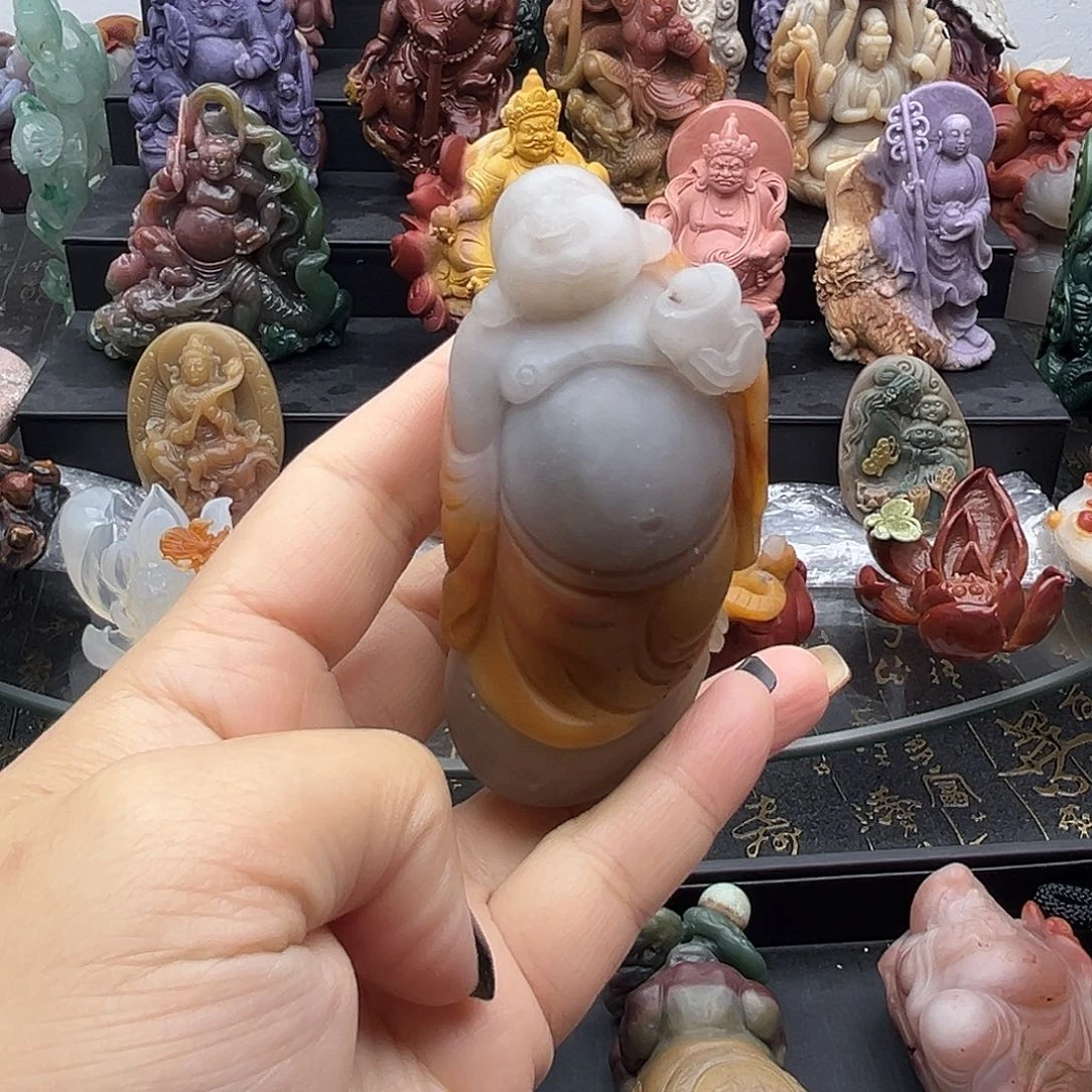 石英岩玉未镶嵌颈饰