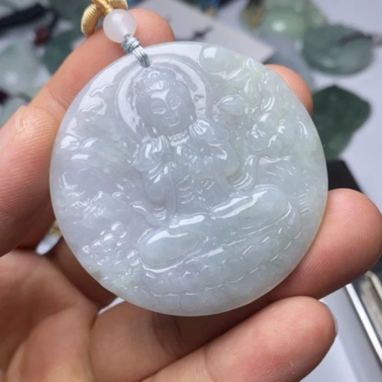 翡翠未镶嵌颈饰翡翠