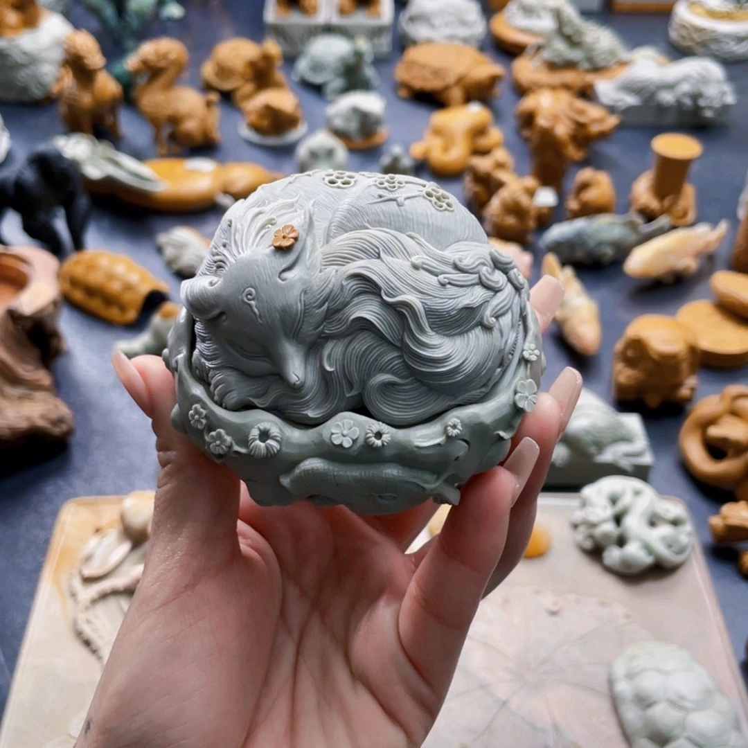 狐狸香炉手工雕刻工艺