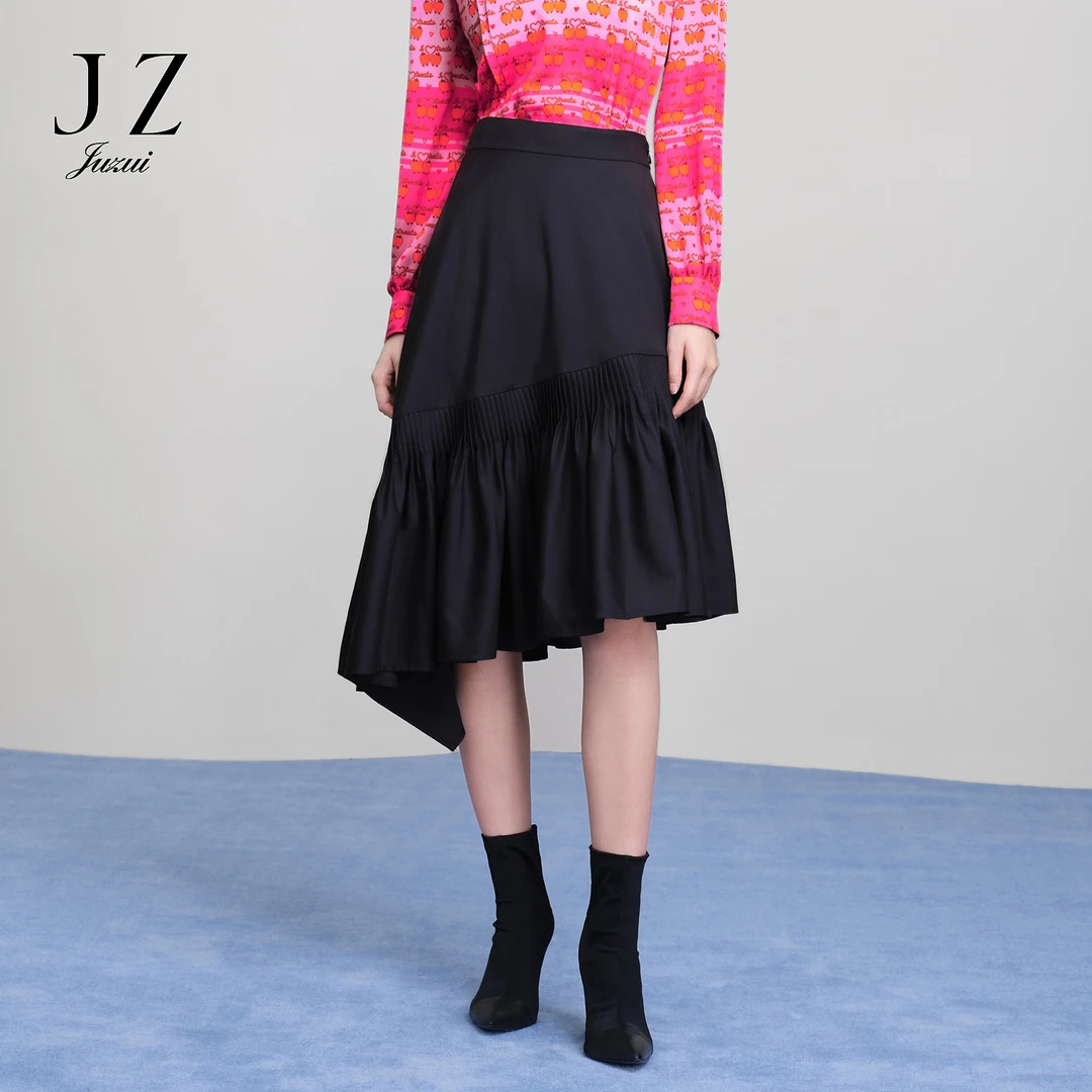 【尚雅专属】JZ玖姿JWDC20110百褶半身裙女装春季斜裁显瘦小黑裙