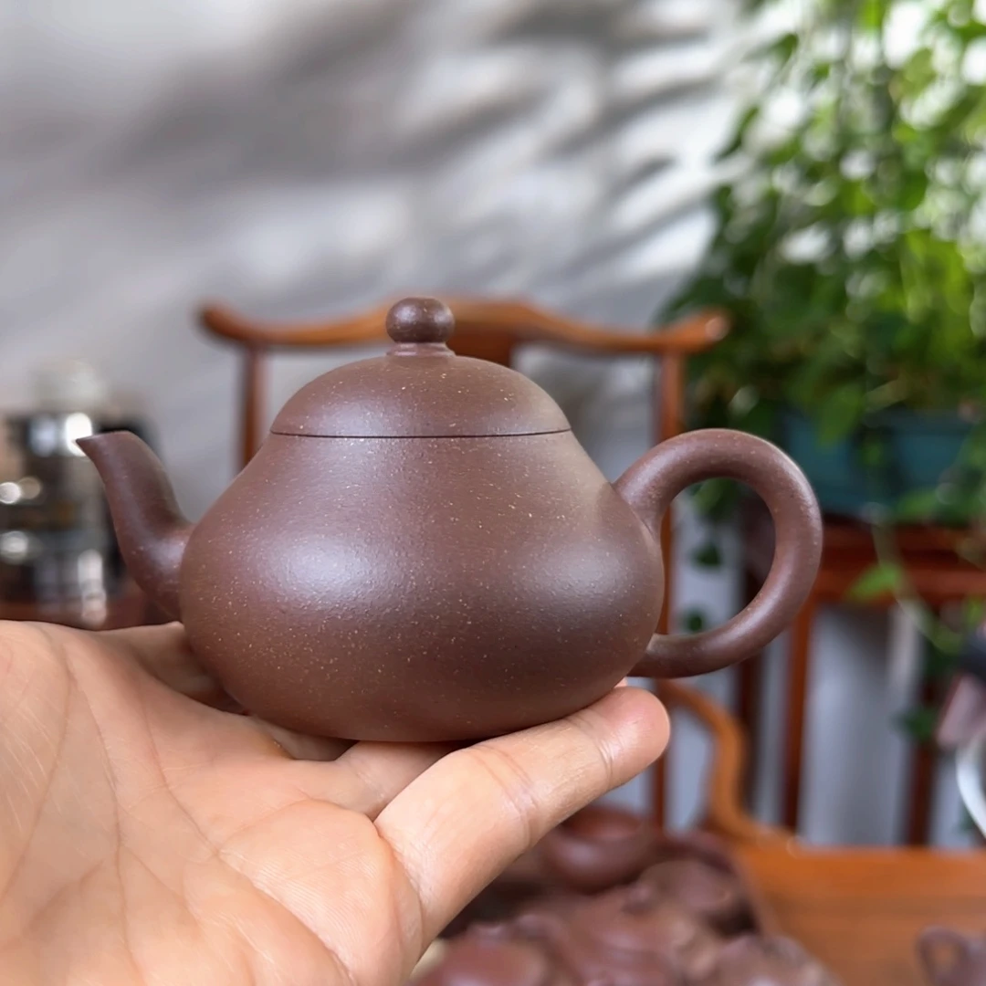 茶壶紫砂梨型紫泥