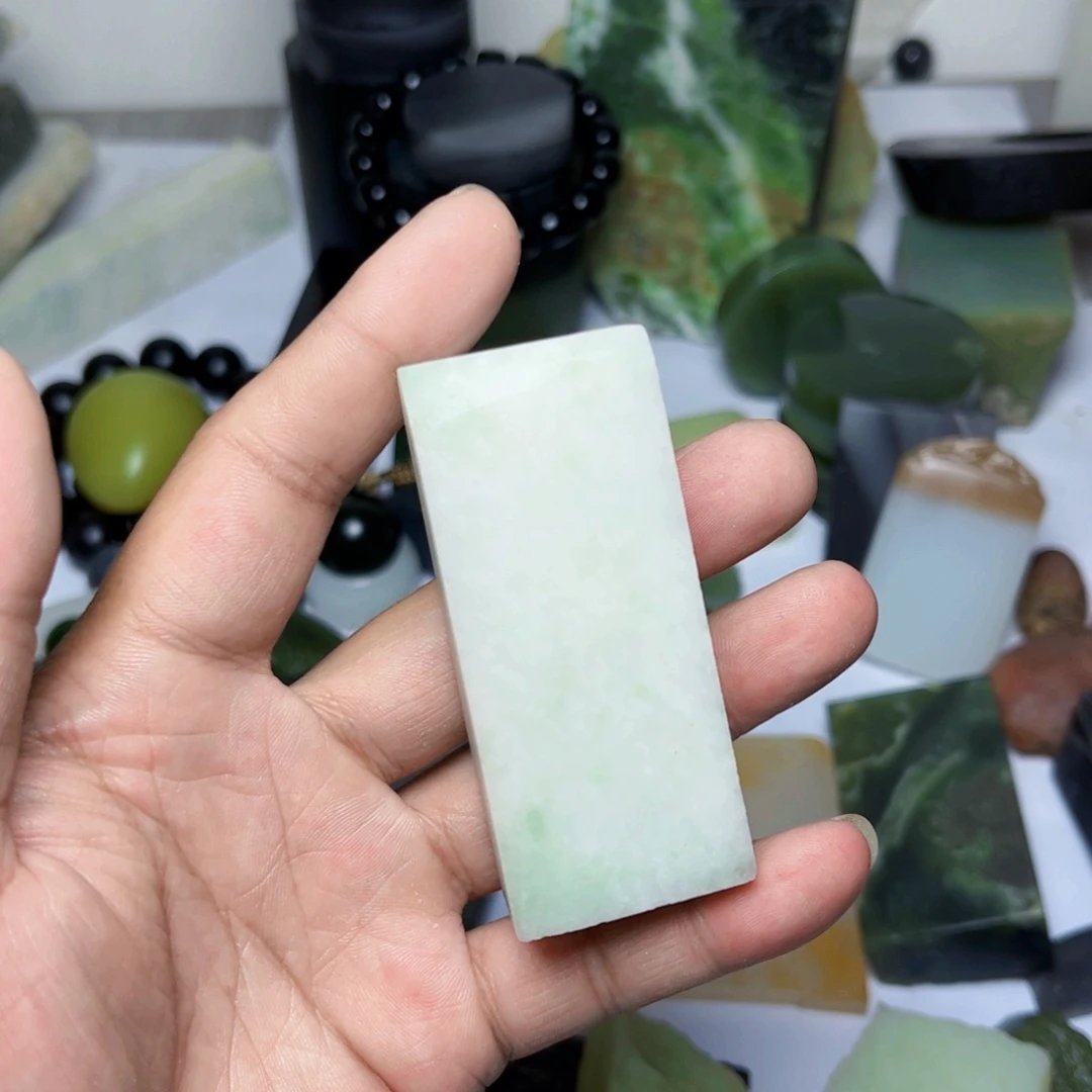 和田玉未镶嵌珠宝半成品