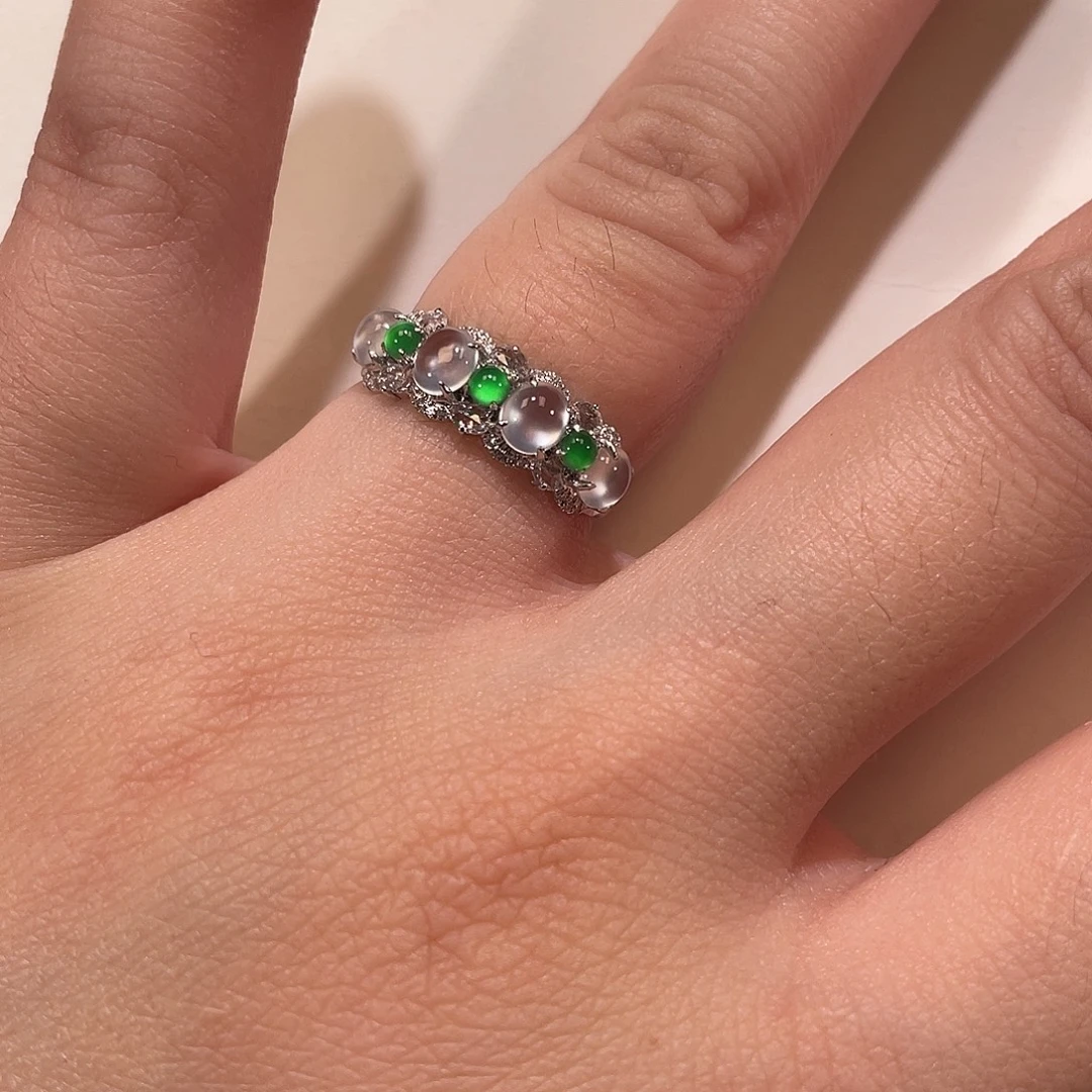 翡翠18K金镶嵌戒指南非钻