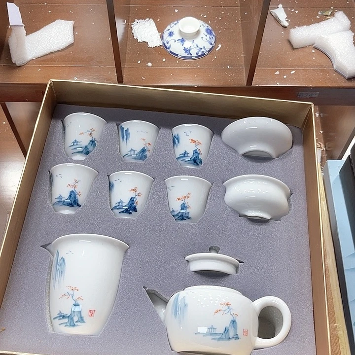 孤品茶具套装等。