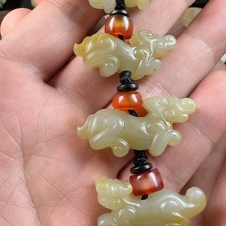 和田玉（糖玉）未镶嵌挂件