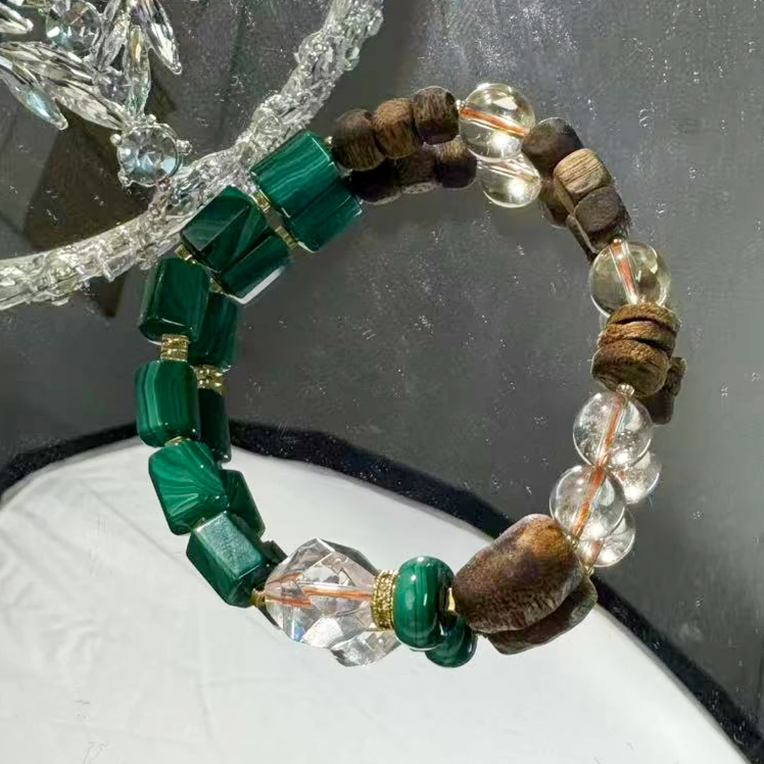 【雀灵金枝】 海南棋楠沉香搭配孔雀石水晶多样性发一 mdb