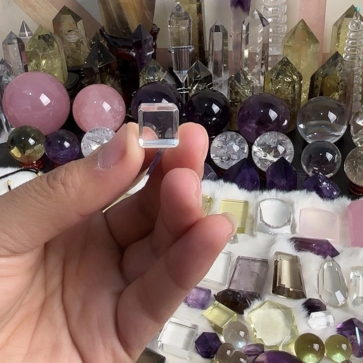 追***水晶未镶嵌颈饰方