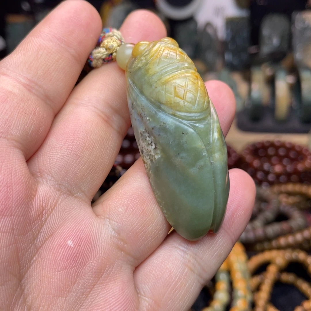 岫岩河磨玉（透闪石质玉）未镶嵌颈饰