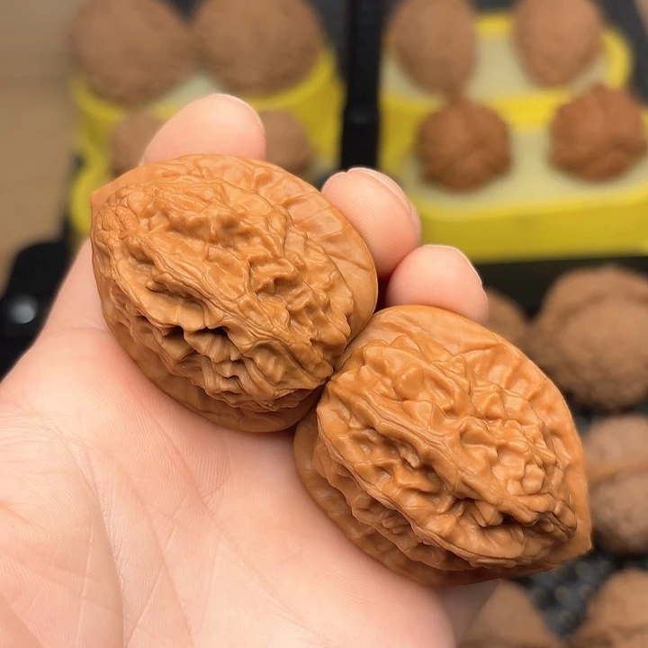 桃核吊坠体****陈文玩核桃