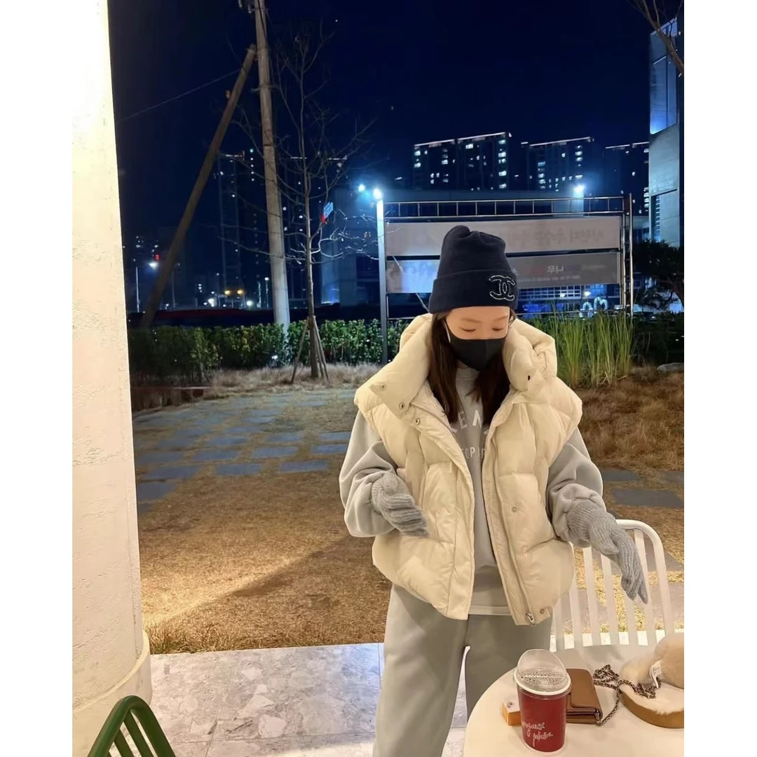 爱丽家新款韩版纯色休闲百搭连帽简约羽绒马甲23PD023