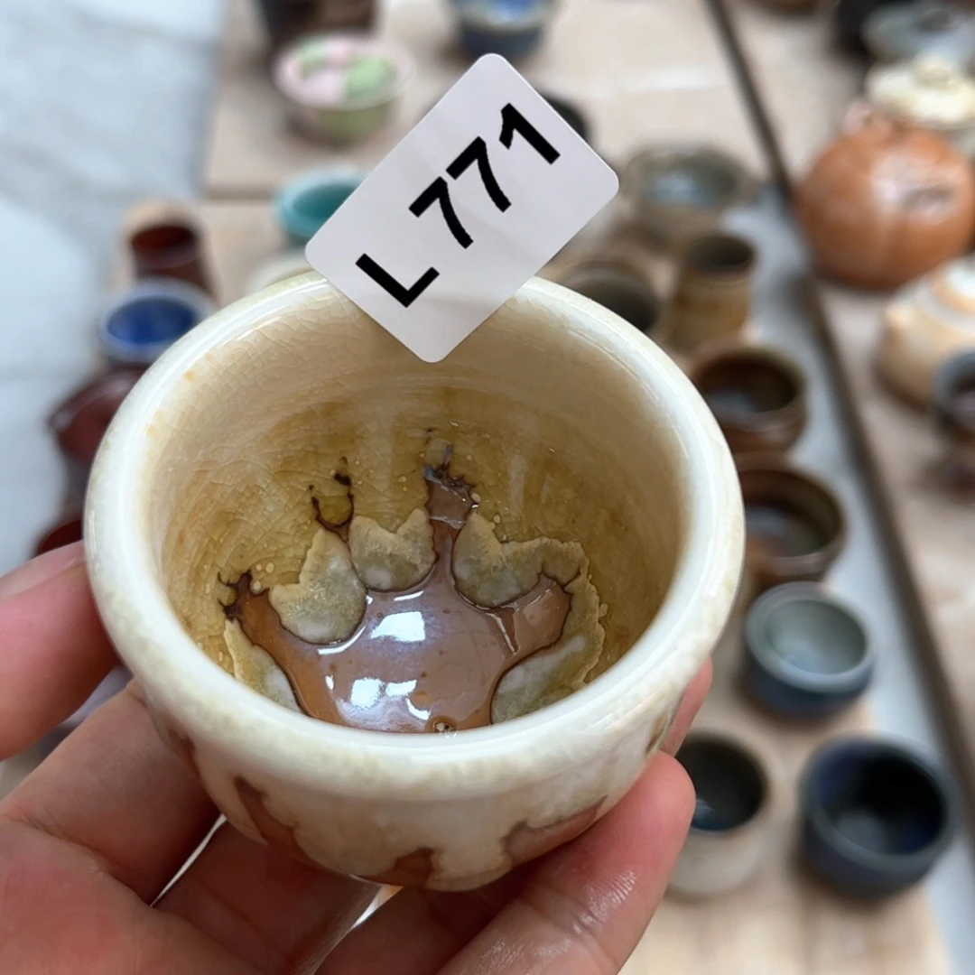 茶杯朱泥暴**?陶瓷艺术