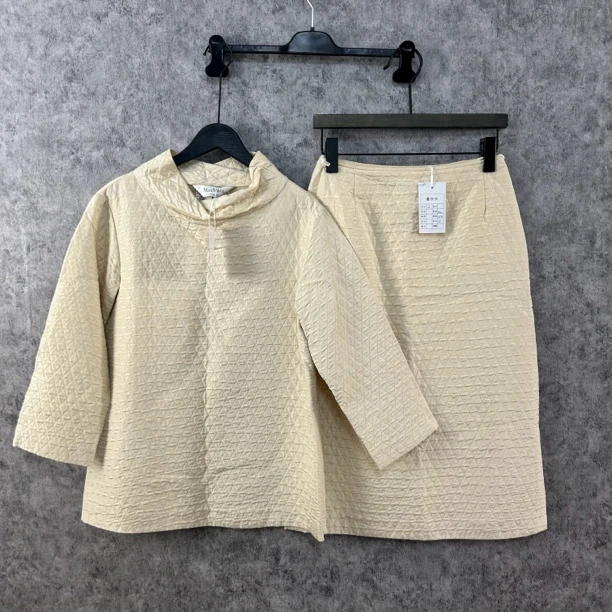 95新 MaxMara 主线米白色套装