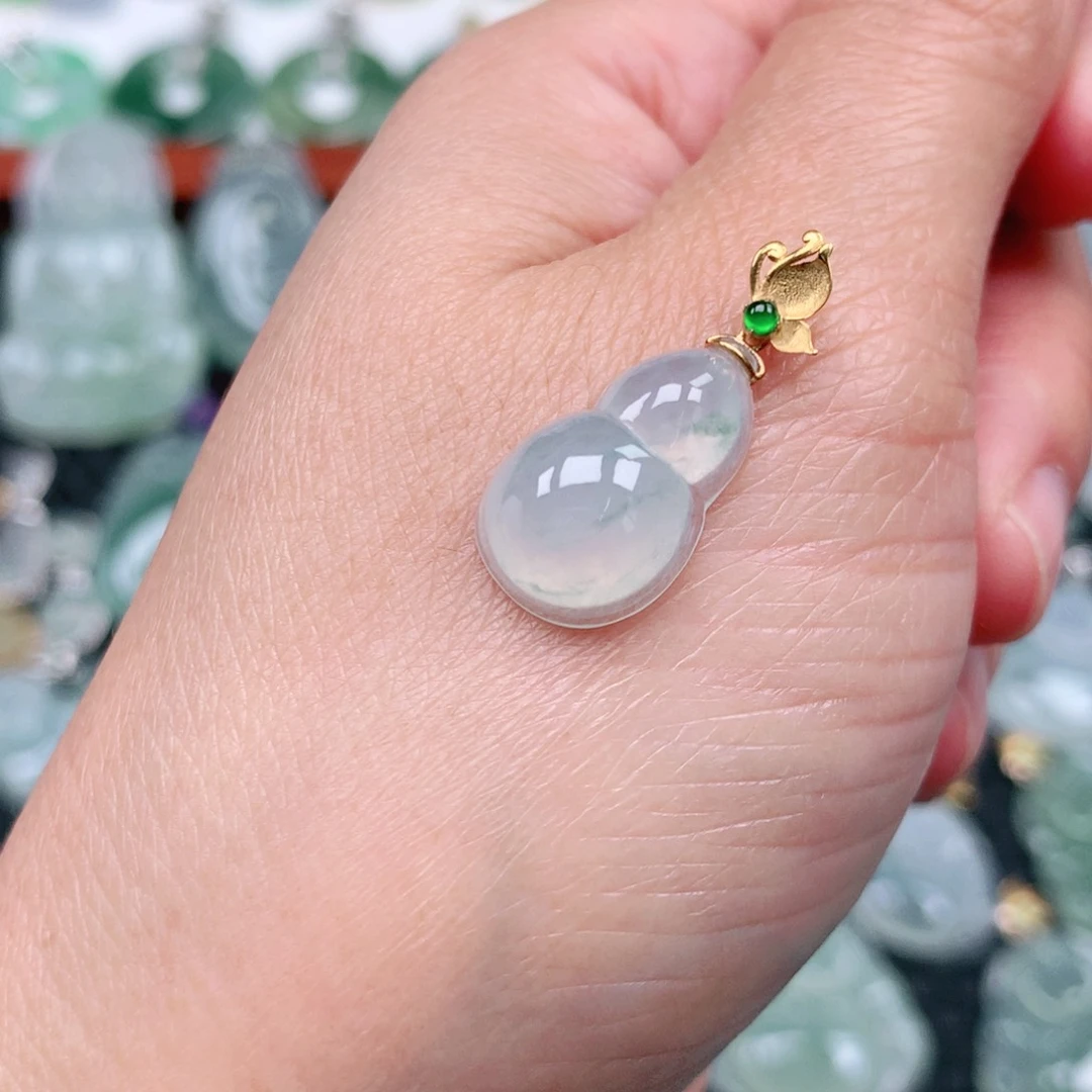 翡翠吊坠(不含链)18K金镶嵌