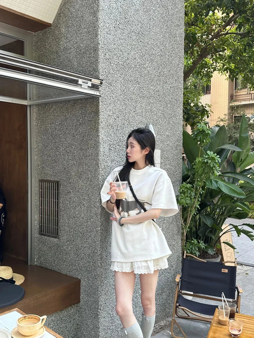 2025夏季新款时尚打底短袖上衣气质显瘦洋气休闲百搭性感辣妹上衣