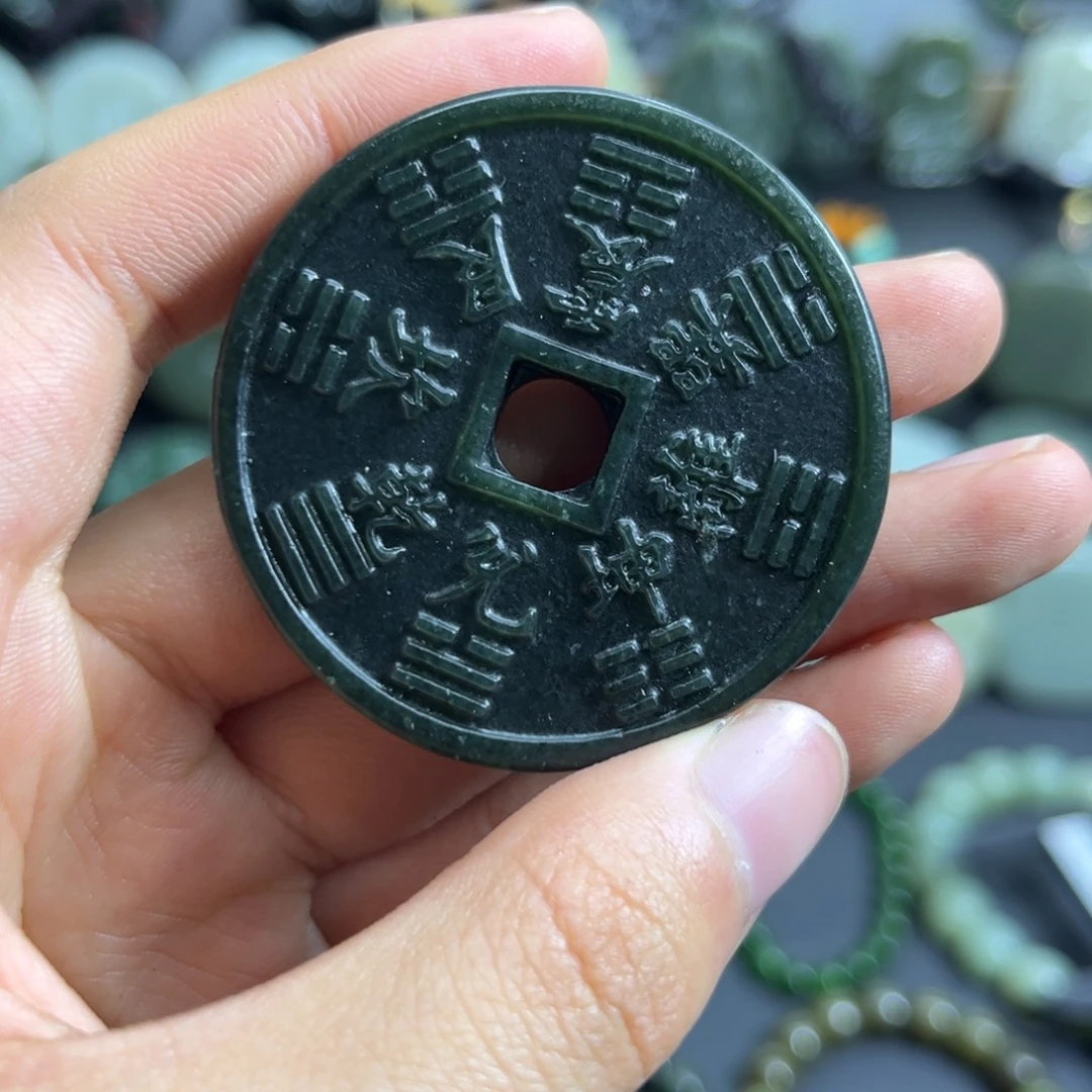 B***.和田玉未镶嵌颈饰