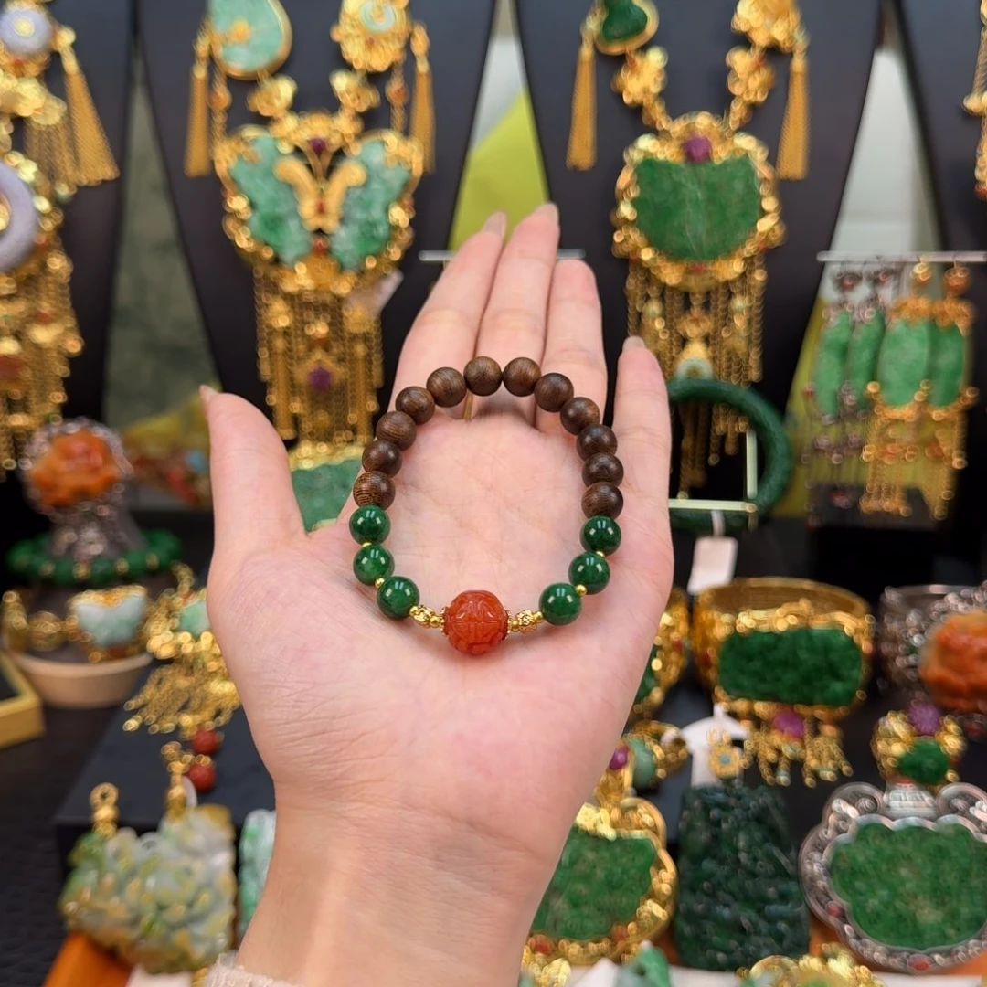 翡翠未镶嵌颈饰福利手串