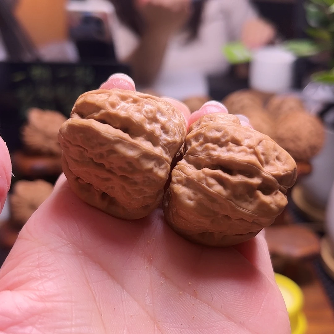 文玩核桃把件35+白茬蛤蟆75