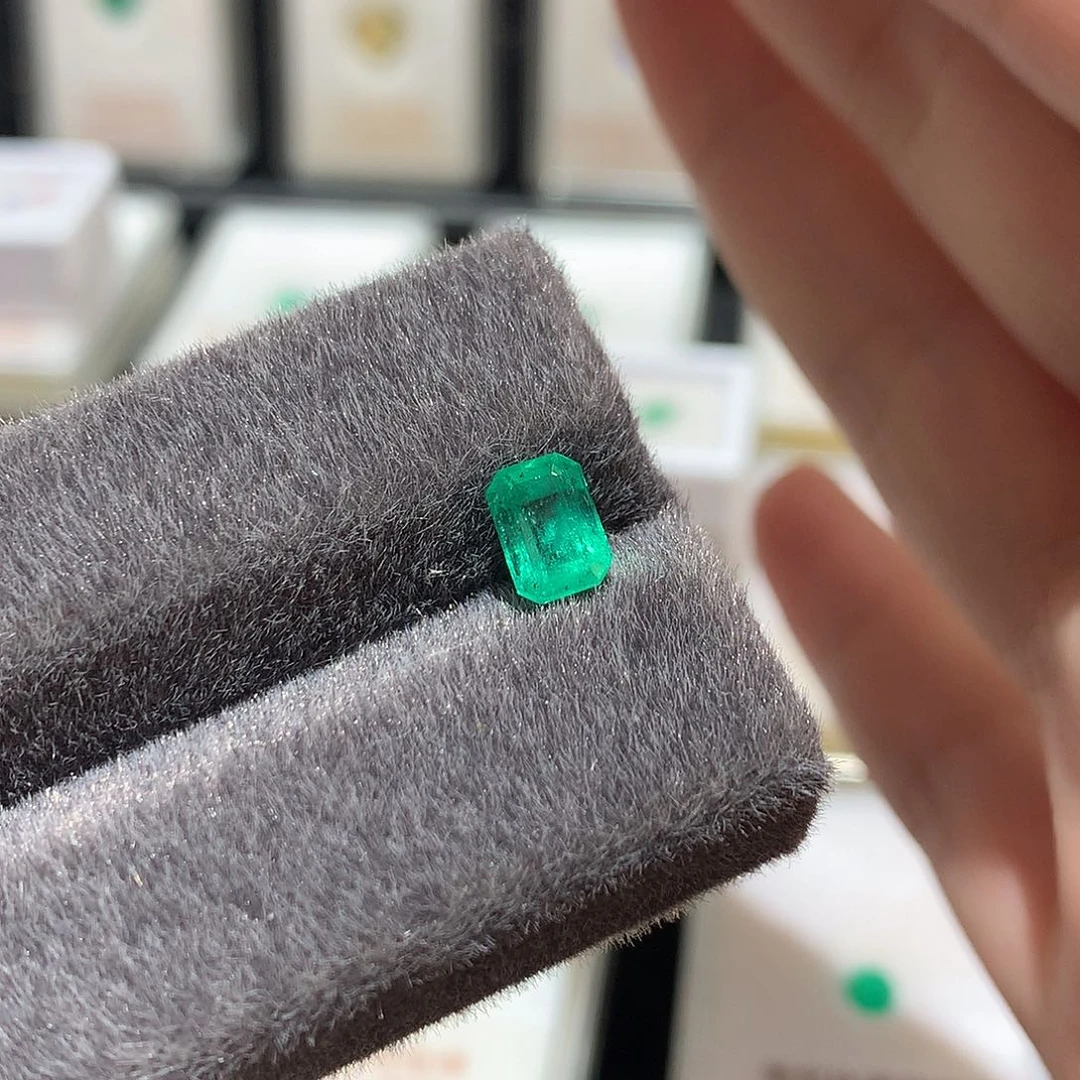 裸石祖母绿哥伦比亚祖母绿1.05ct