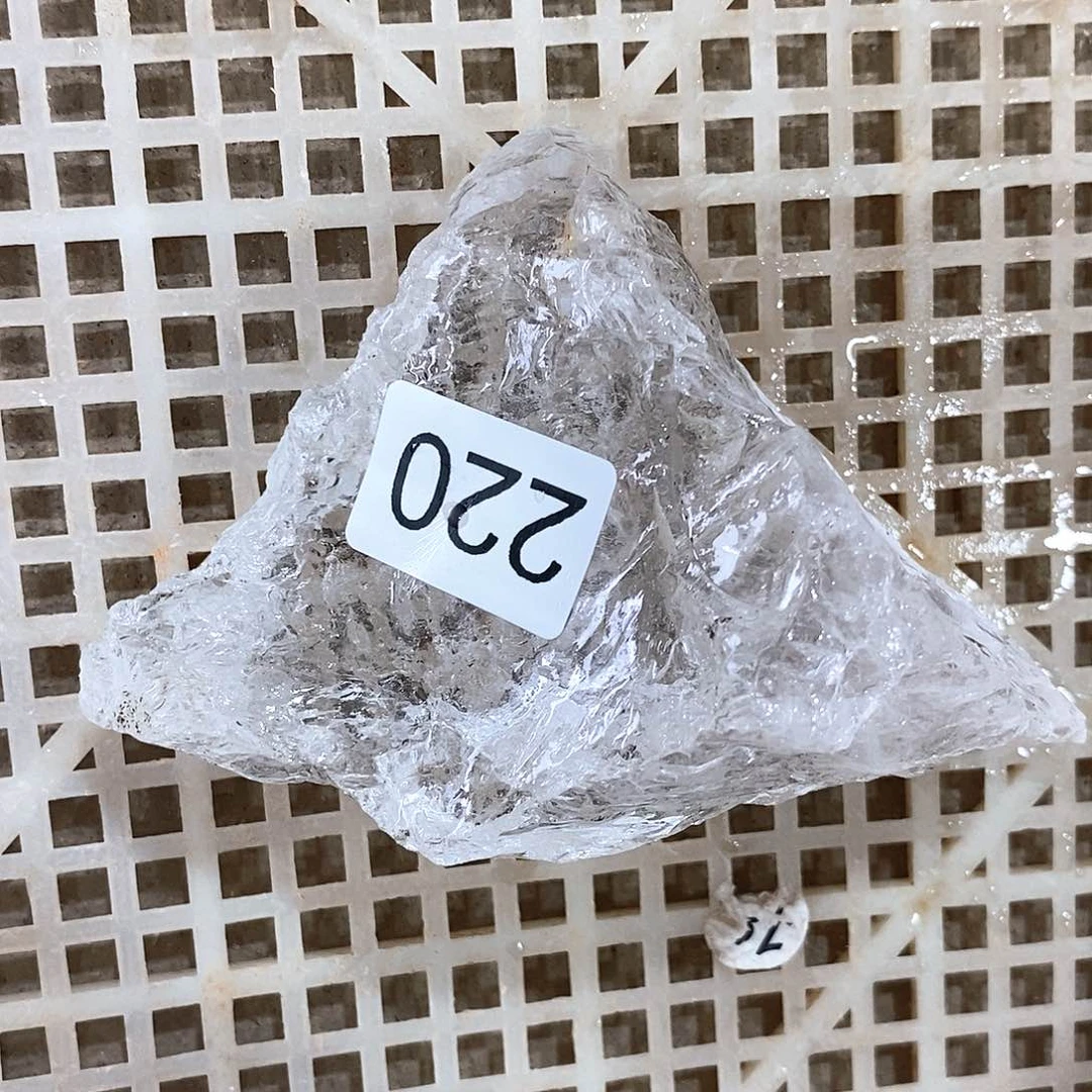 水晶珠宝半成品未镶嵌……
