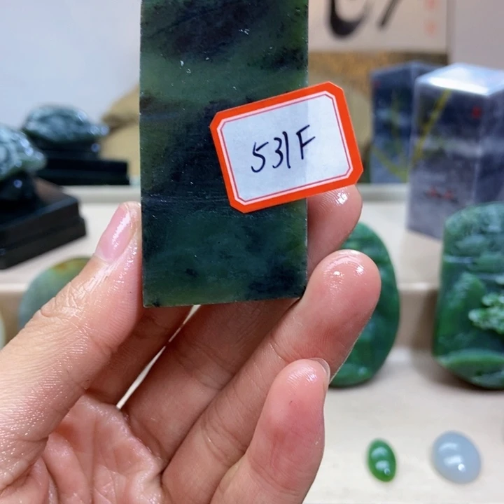 未镶嵌和田玉挂件