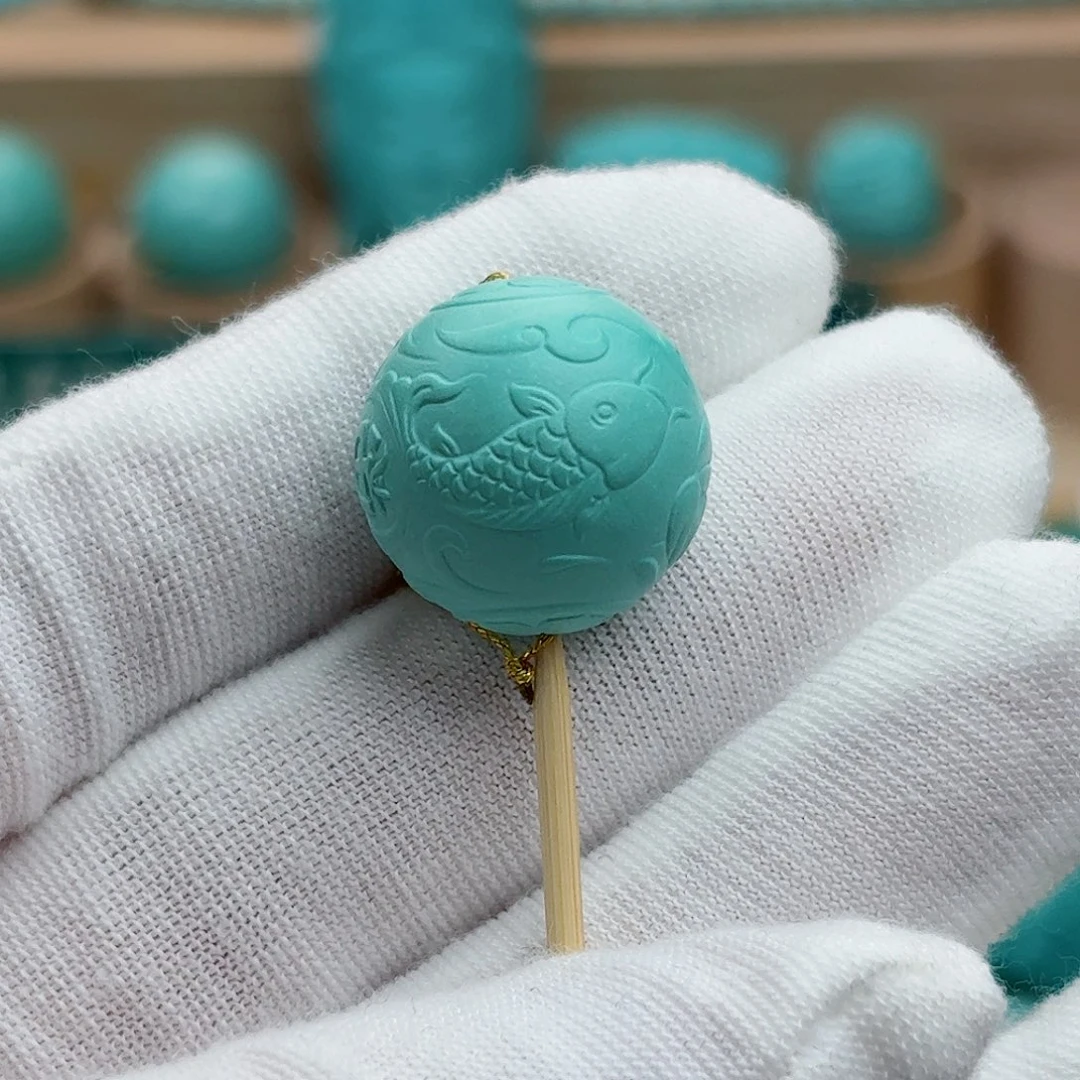 绿松石未镶嵌珠宝奇石