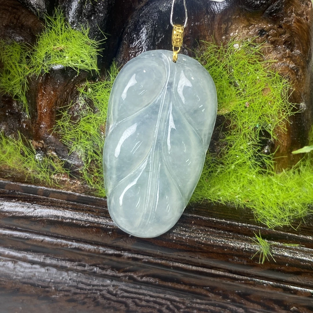 25630天然缅甸A货翡翠-叶子