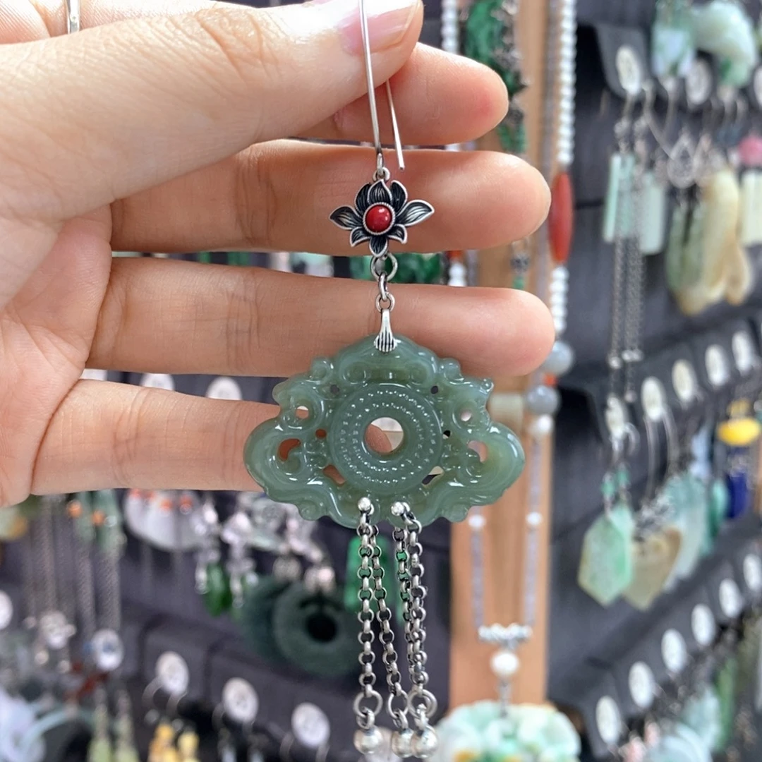 辛***欣和田玉银S925镶嵌耳饰X28