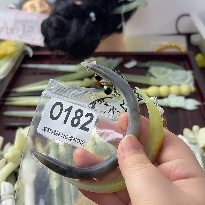 用***2蛇纹石玉合金发饰