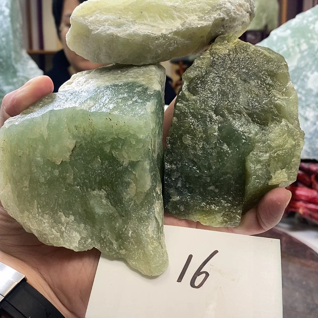 k***w蛇纹石玉合金珠宝奇石