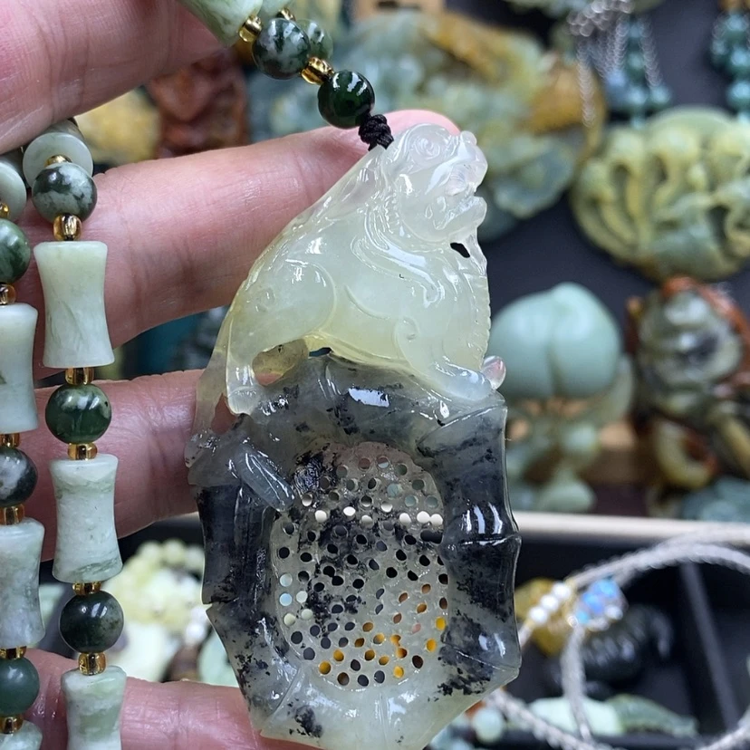 【闪购商品】未镶嵌蛇纹石玉吊坠