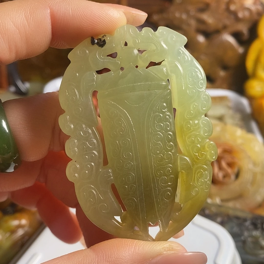 岫岩老玉（透闪石质玉）未镶嵌珠宝奇石