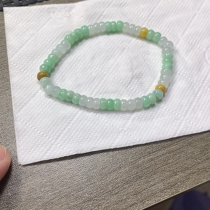 翡翠未镶嵌颈饰卡5+