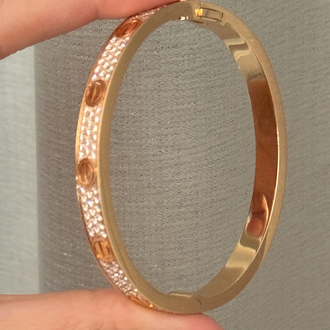 18K金钻石宽版手镯（48小时鉴赏期）