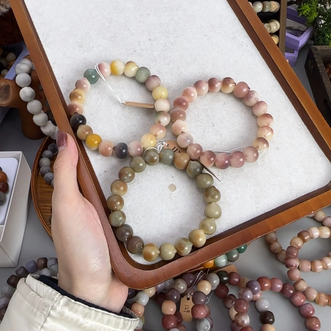 白玉菩提吊坠猫猫头