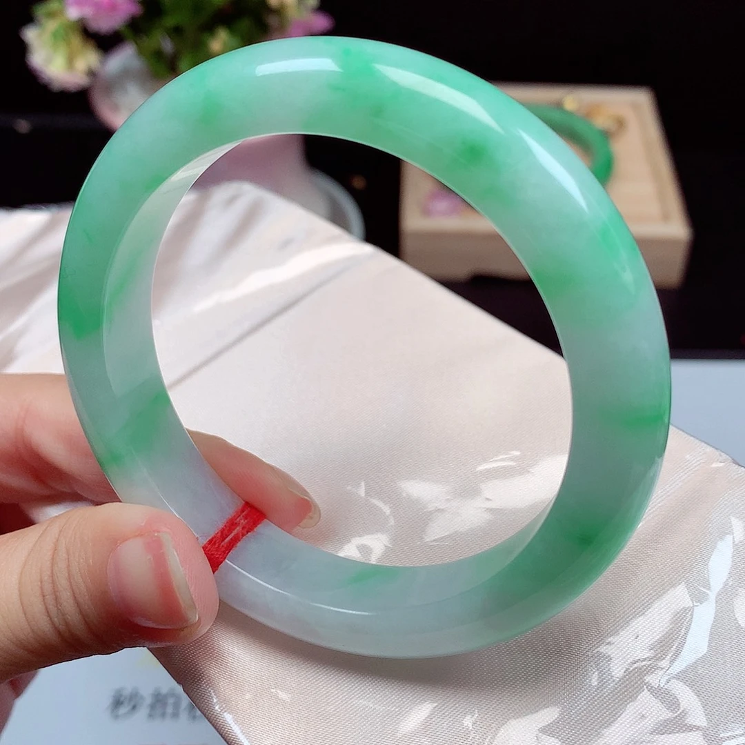 翡翠未镶嵌手镯1593