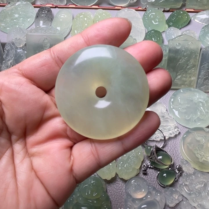 岫玉未镶嵌珠宝半成品