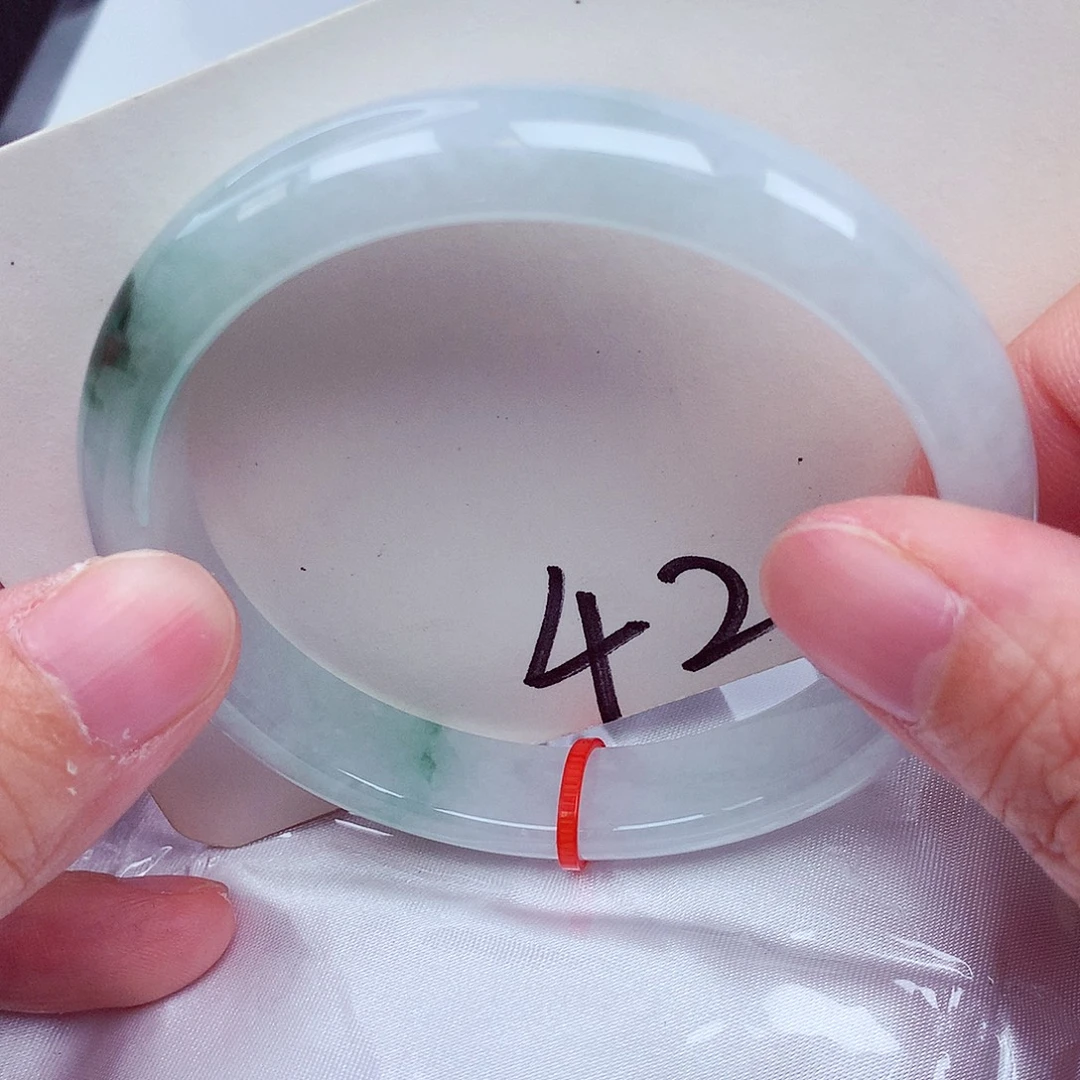 翡翠未镶嵌手镯翡翠