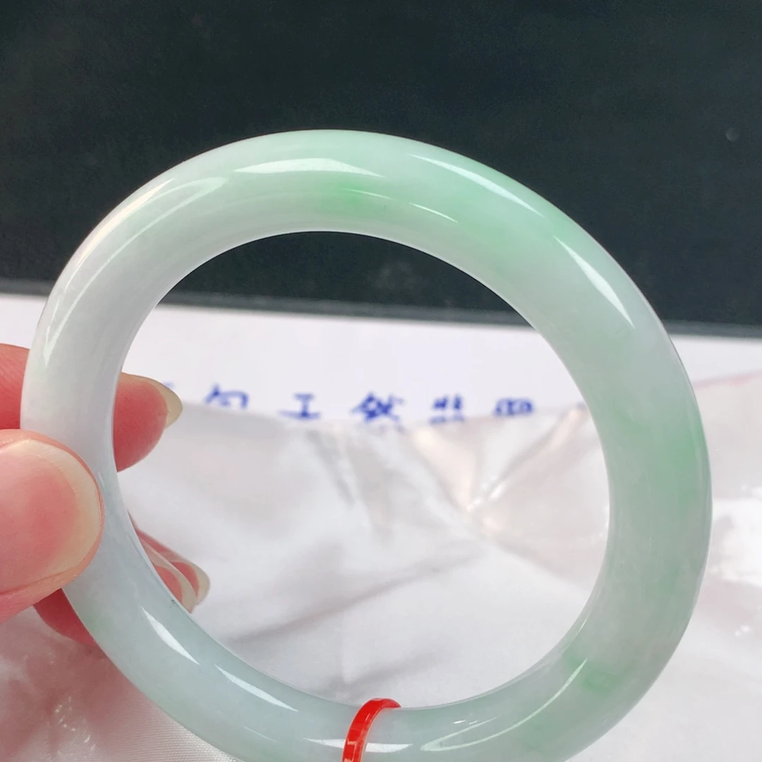 翡翠未镶嵌手镯618