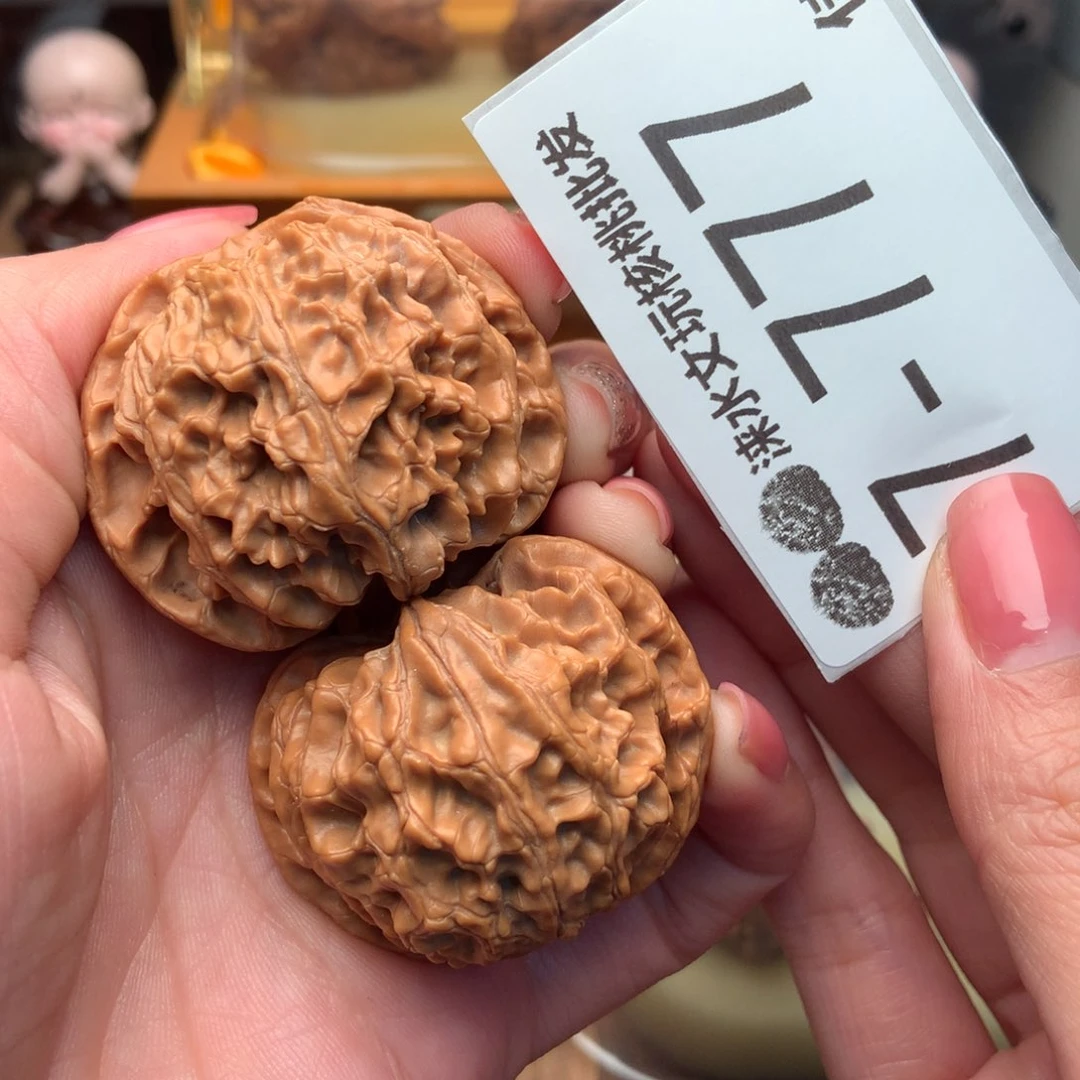 文玩核桃把件42苹果园