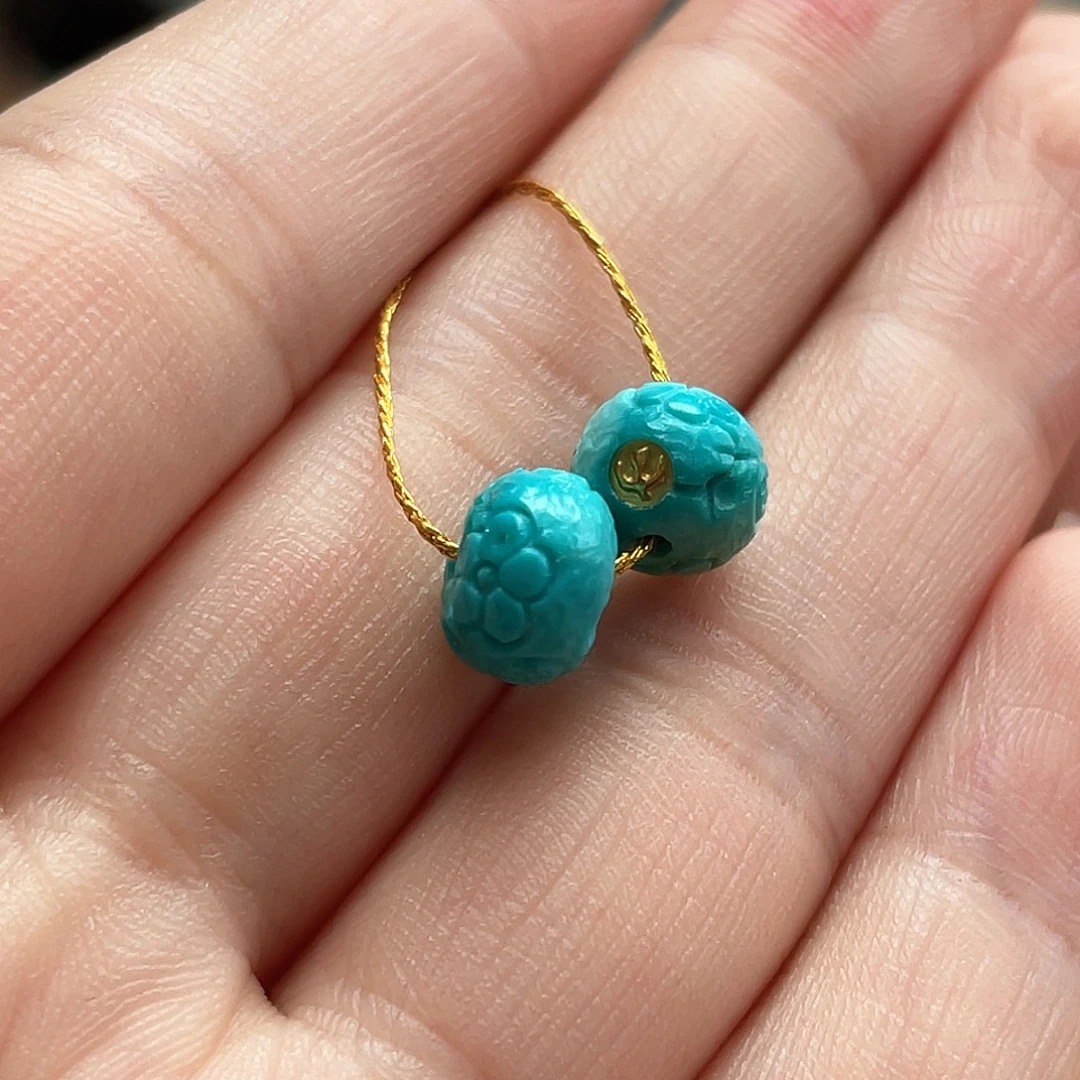 绿松石未镶嵌颈饰