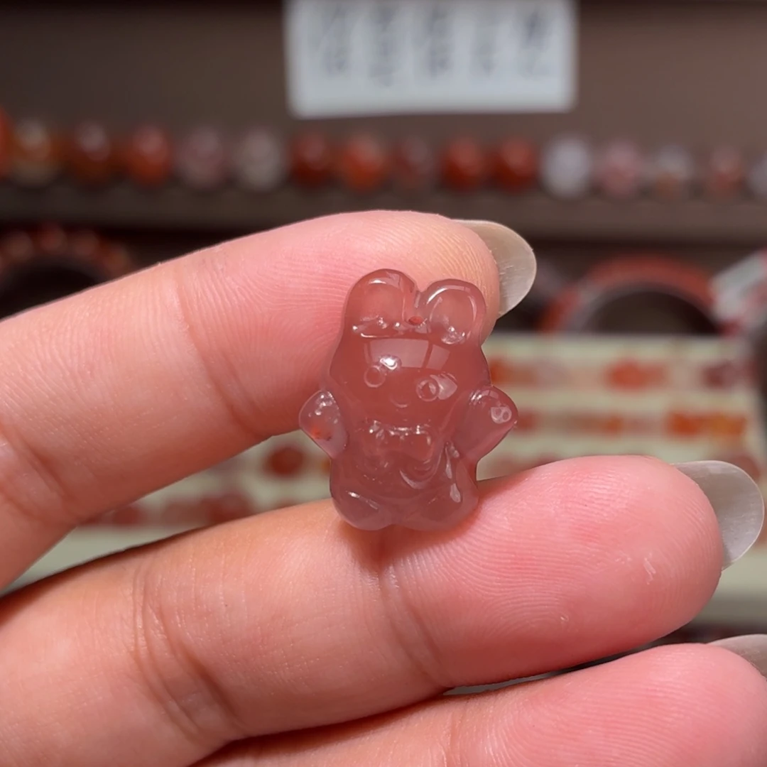 南红玛瑙未镶嵌川料吊坠孔兔子
