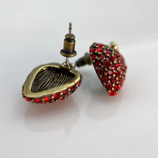 铜合金耳饰 复古红色草莓耳钉